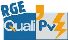 Logo QualiPV avec mention QualiPv et pictogramme de soleil éclair orange sur fond bleu