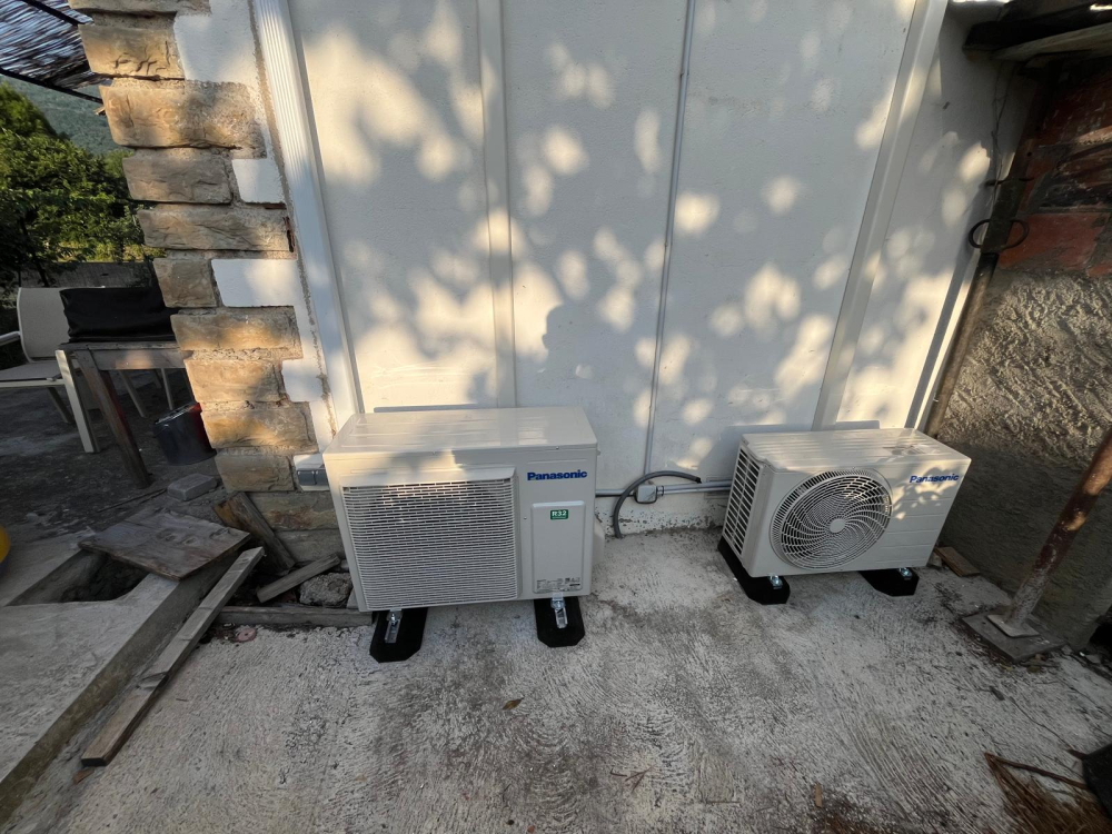 En Ariège, installation d'une pompe à chaleur gainable et climatisation monosplit Panasonic